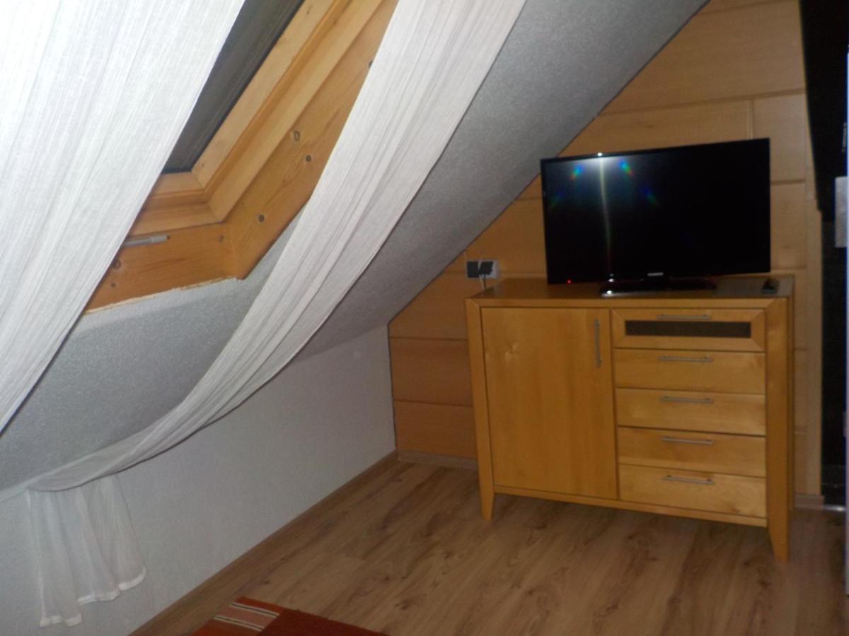 Ferienwohnung Wolf Ensdorf Buitenkant foto